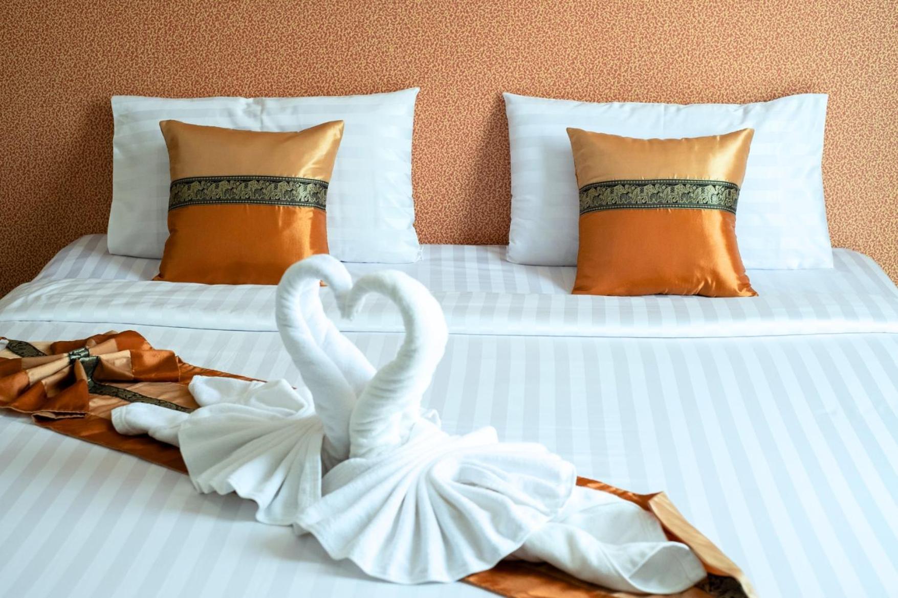 Km Hotel Чиангмай Экстерьер фото