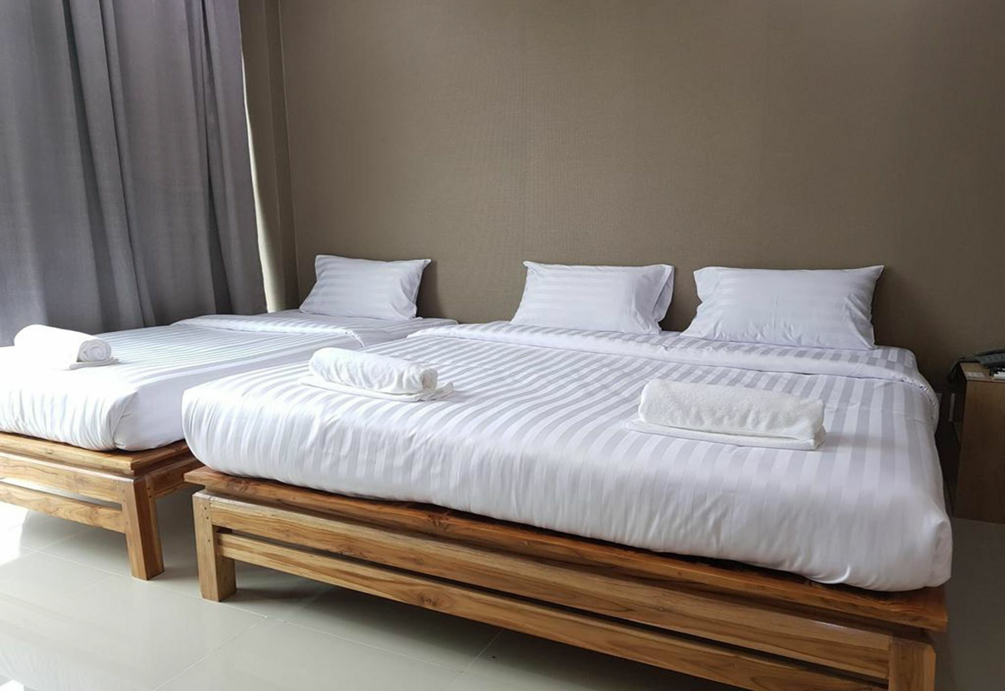Km Hotel Чиангмай Экстерьер фото