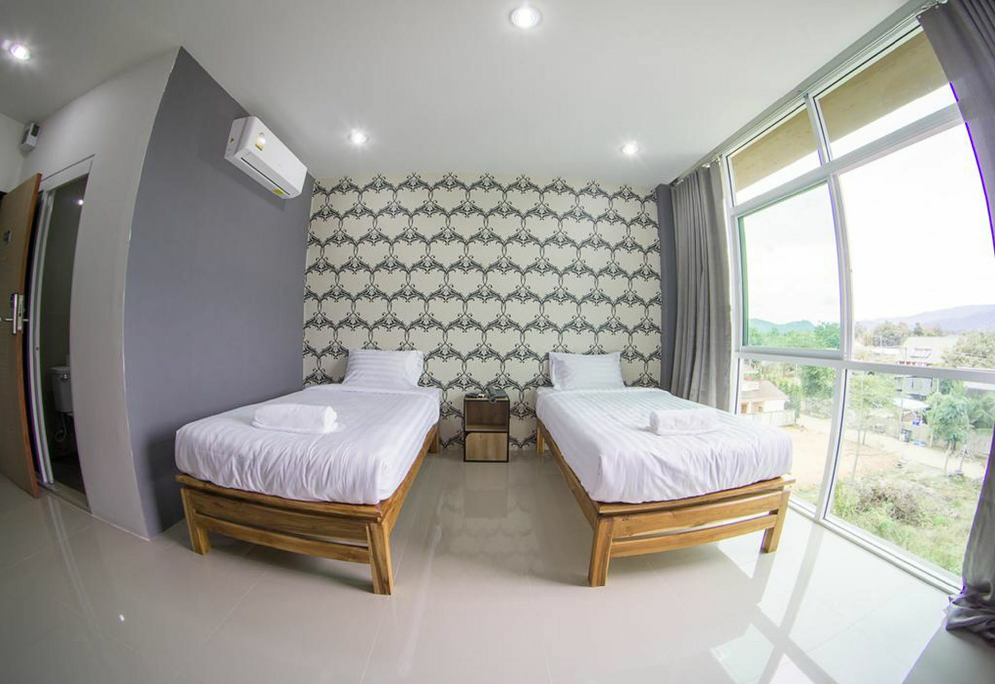 Km Hotel Чиангмай Экстерьер фото