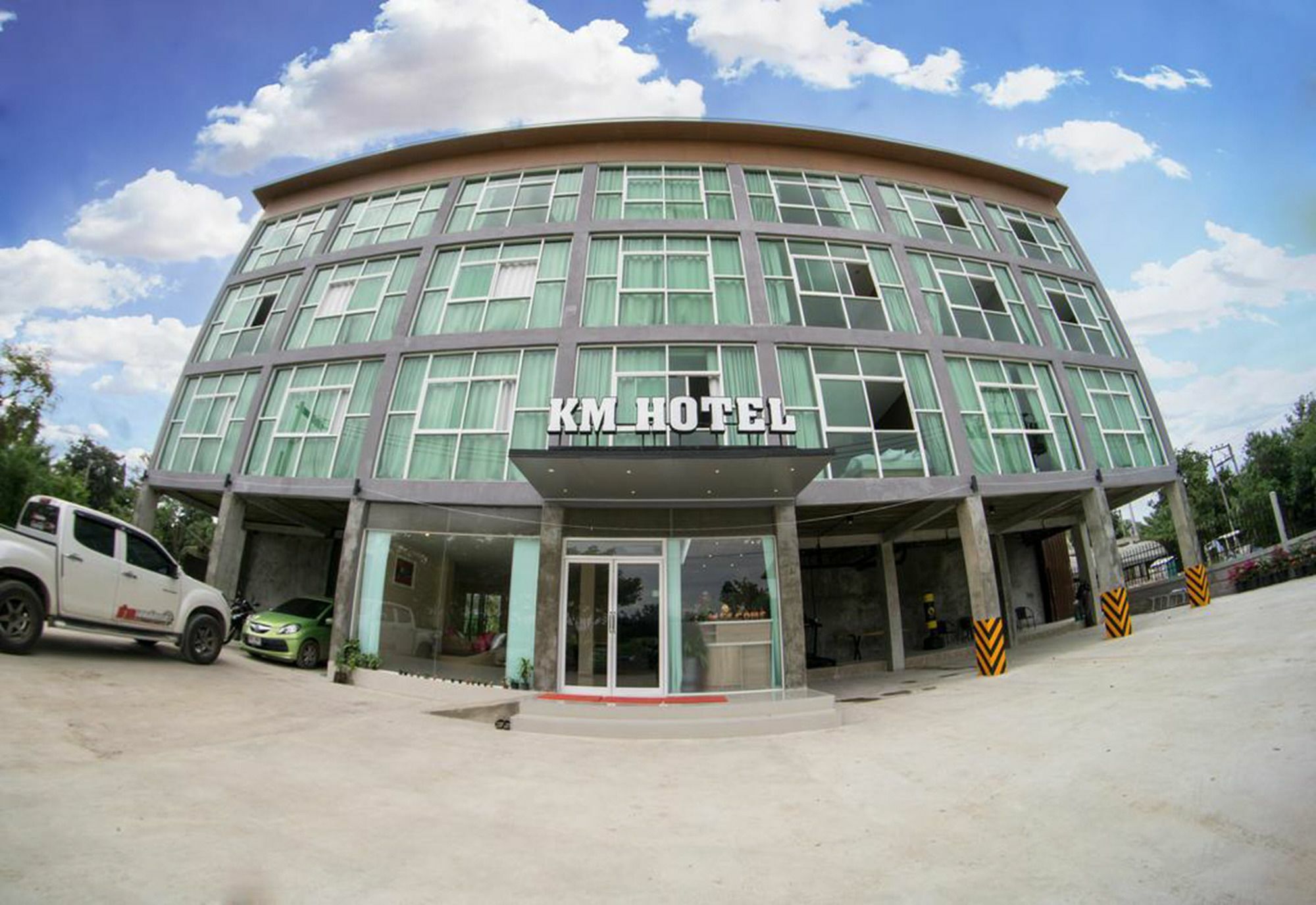Km Hotel Чиангмай Экстерьер фото